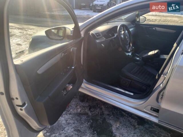 Серый Фольксваген Пассат, объемом двигателя 1.97 л и пробегом 250 тыс. км за 12000 $, фото 6 на Automoto.ua
