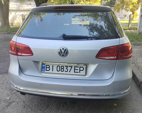 Серый Фольксваген Пассат, объемом двигателя 1.6 л и пробегом 281 тыс. км за 10700 $, фото 3 на Automoto.ua