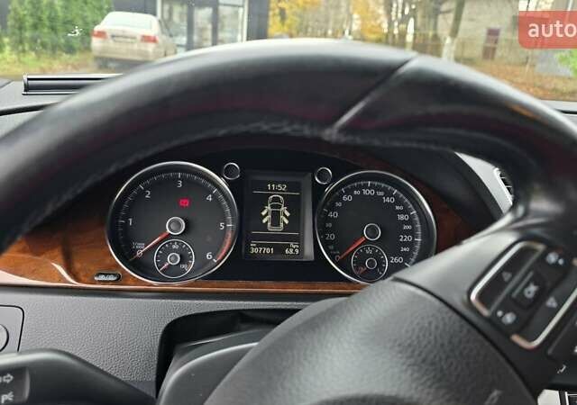 Серый Фольксваген Пассат, объемом двигателя 2 л и пробегом 307 тыс. км за 12500 $, фото 2 на Automoto.ua