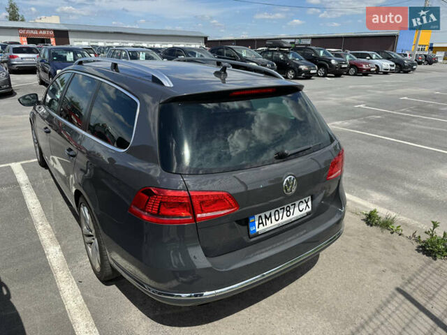 Серый Фольксваген Пассат, объемом двигателя 1.97 л и пробегом 279 тыс. км за 12600 $, фото 25 на Automoto.ua