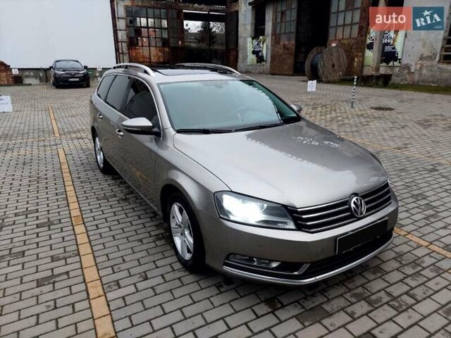 Сірий Фольксваген Пассат, об'ємом двигуна 2 л та пробігом 275 тис. км за 10900 $, фото 21 на Automoto.ua