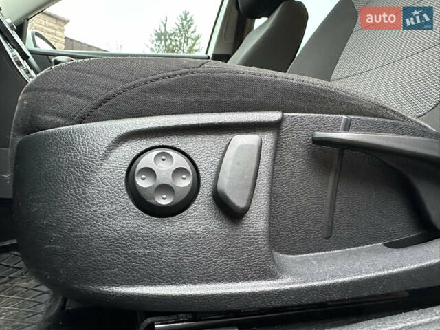 Сірий Фольксваген Пассат, об'ємом двигуна 1.97 л та пробігом 257 тис. км за 10300 $, фото 18 на Automoto.ua