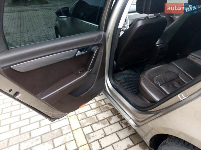 Серый Фольксваген Пассат, объемом двигателя 1.97 л и пробегом 275 тыс. км за 9900 $, фото 66 на Automoto.ua