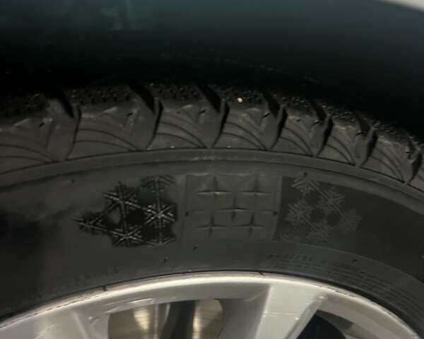 Серый Фольксваген Пассат, объемом двигателя 1.97 л и пробегом 412 тыс. км за 12999 $, фото 26 на Automoto.ua