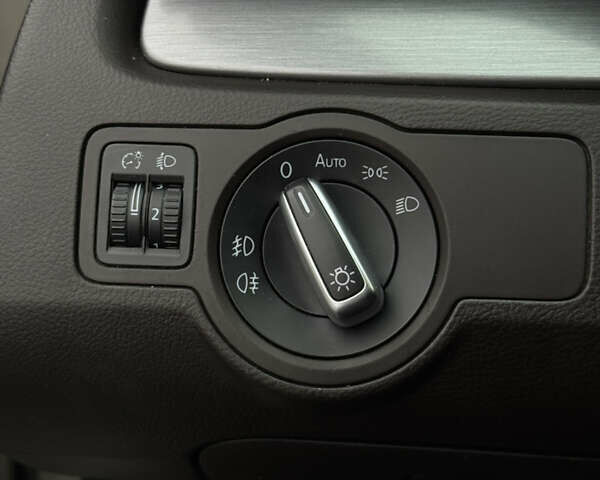 Сірий Фольксваген Пассат, об'ємом двигуна 1.97 л та пробігом 430 тис. км за 9333 $, фото 19 на Automoto.ua