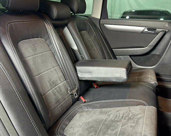 Серый Фольксваген Пассат, объемом двигателя 2 л и пробегом 220 тыс. км за 12900 $, фото 27 на Automoto.ua