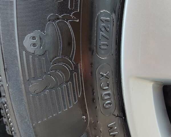 Сірий Фольксваген Пассат, об'ємом двигуна 1.97 л та пробігом 296 тис. км за 11600 $, фото 5 на Automoto.ua