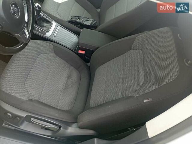 Серый Фольксваген Пассат, объемом двигателя 1.97 л и пробегом 270 тыс. км за 10999 $, фото 15 на Automoto.ua