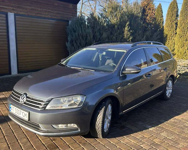 Серый Фольксваген Пассат, объемом двигателя 1.97 л и пробегом 280 тыс. км за 12000 $, фото 1 на Automoto.ua