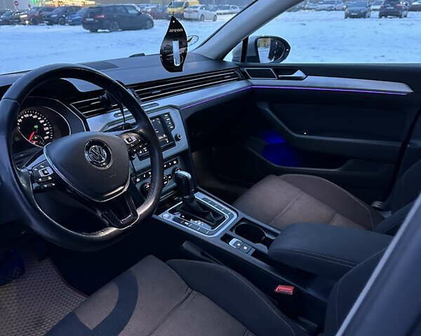 Сірий Фольксваген Пассат, об'ємом двигуна 1.97 л та пробігом 280 тис. км за 12000 $, фото 19 на Automoto.ua