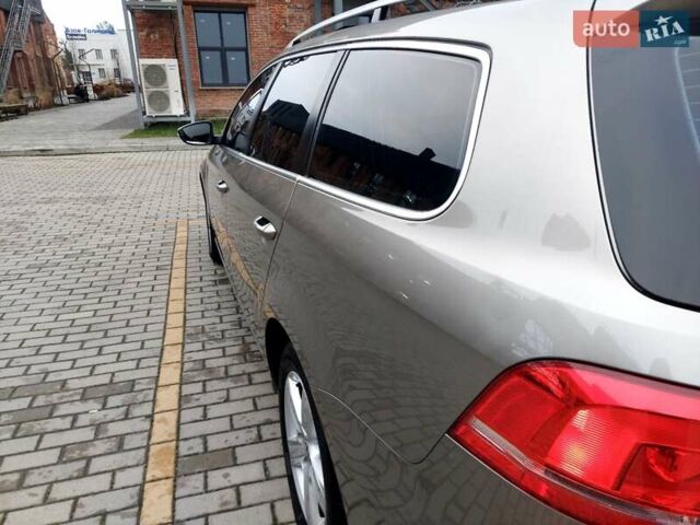 Сірий Фольксваген Пассат, об'ємом двигуна 2 л та пробігом 275 тис. км за 10900 $, фото 19 на Automoto.ua