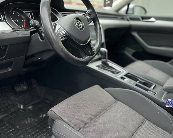 Сірий Фольксваген Пассат, об'ємом двигуна 2 л та пробігом 322 тис. км за 13850 $, фото 15 на Automoto.ua