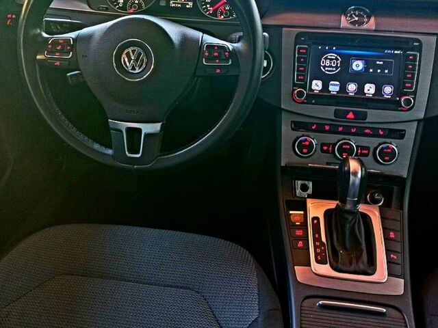 Серый Фольксваген Пассат, объемом двигателя 2 л и пробегом 187 тыс. км за 12990 $, фото 3 на Automoto.ua