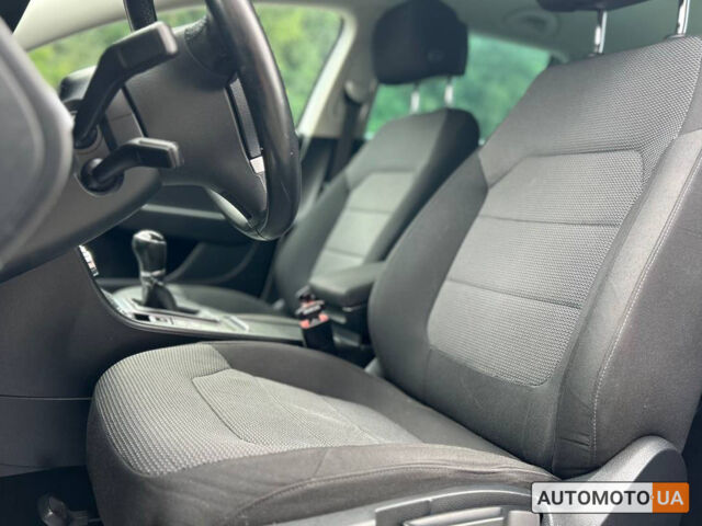 Серый Фольксваген Пассат, объемом двигателя 2 л и пробегом 282 тыс. км за 11600 $, фото 10 на Automoto.ua