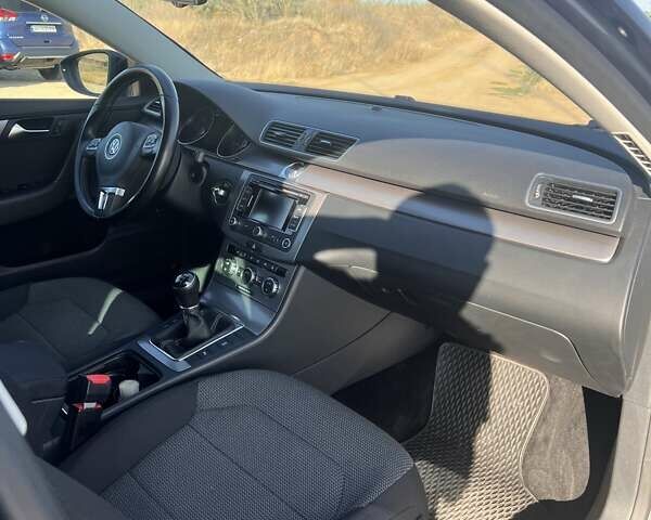 Сірий Фольксваген Пассат, об'ємом двигуна 2 л та пробігом 279 тис. км за 12350 $, фото 34 на Automoto.ua