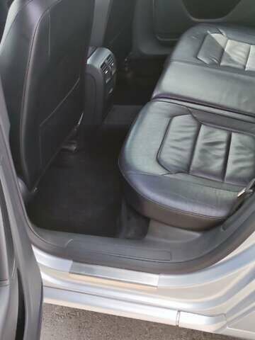 Серый Фольксваген Пассат, объемом двигателя 1.6 л и пробегом 273 тыс. км за 10500 $, фото 15 на Automoto.ua