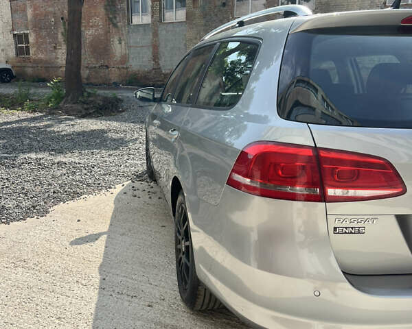 Серый Фольксваген Пассат, объемом двигателя 1.6 л и пробегом 193 тыс. км за 9500 $, фото 9 на Automoto.ua