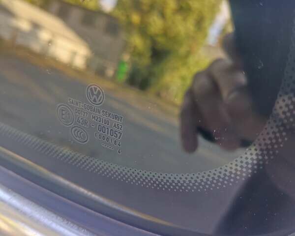 Серый Фольксваген Пассат, объемом двигателя 1.6 л и пробегом 281 тыс. км за 10700 $, фото 19 на Automoto.ua