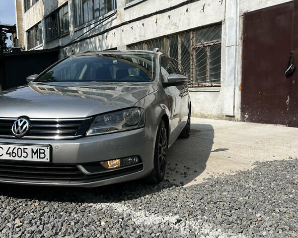 Серый Фольксваген Пассат, объемом двигателя 1.6 л и пробегом 193 тыс. км за 9500 $, фото 5 на Automoto.ua