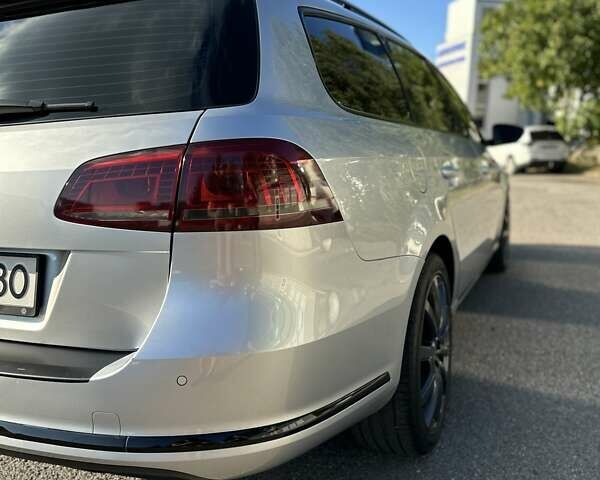 Серый Фольксваген Пассат, объемом двигателя 2 л и пробегом 213 тыс. км за 11700 $, фото 8 на Automoto.ua