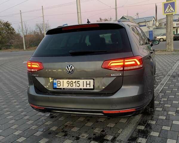 Серый Фольксваген Пассат, объемом двигателя 1.6 л и пробегом 153 тыс. км за 13500 $, фото 4 на Automoto.ua