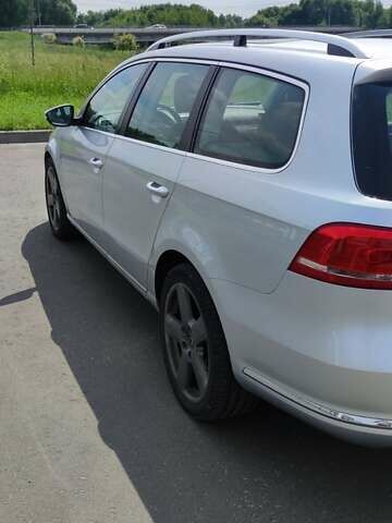 Серый Фольксваген Пассат, объемом двигателя 1.6 л и пробегом 273 тыс. км за 10500 $, фото 4 на Automoto.ua