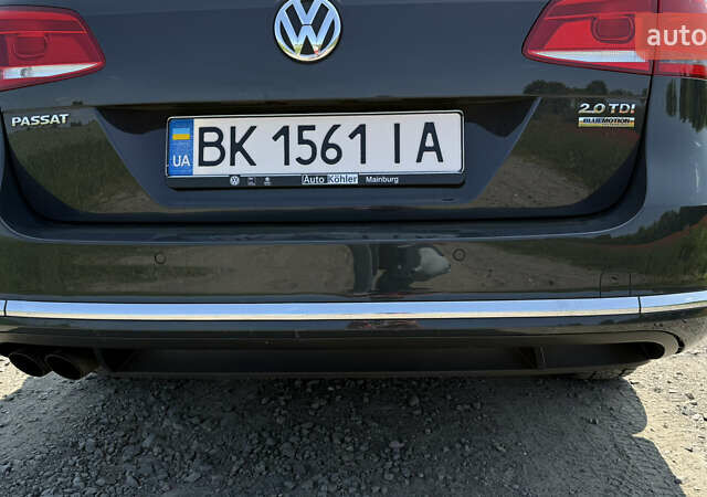 Серый Фольксваген Пассат, объемом двигателя 1.97 л и пробегом 225 тыс. км за 13000 $, фото 12 на Automoto.ua