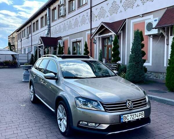 Сірий Фольксваген Пассат, об'ємом двигуна 2 л та пробігом 320 тис. км за 13999 $, фото 1 на Automoto.ua