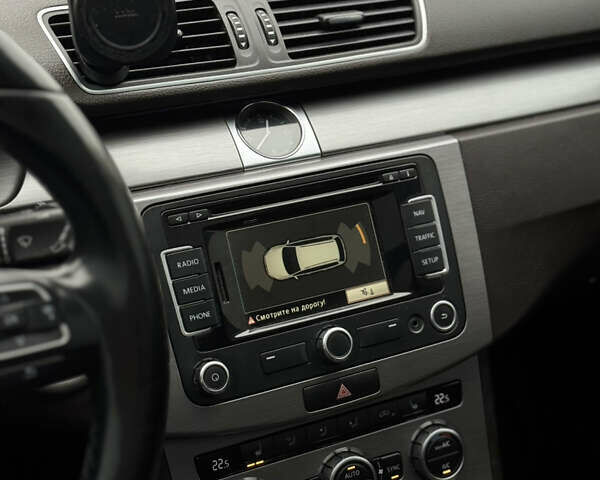 Сірий Фольксваген Пассат, об'ємом двигуна 1.97 л та пробігом 430 тис. км за 9333 $, фото 23 на Automoto.ua