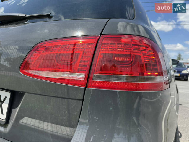 Серый Фольксваген Пассат, объемом двигателя 1.97 л и пробегом 279 тыс. км за 12600 $, фото 4 на Automoto.ua