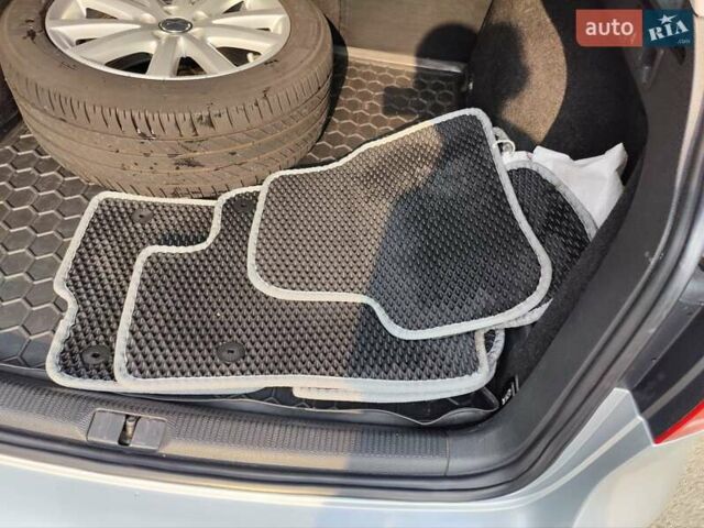 Сірий Фольксваген Пассат, об'ємом двигуна 1.97 л та пробігом 296 тис. км за 11600 $, фото 55 на Automoto.ua