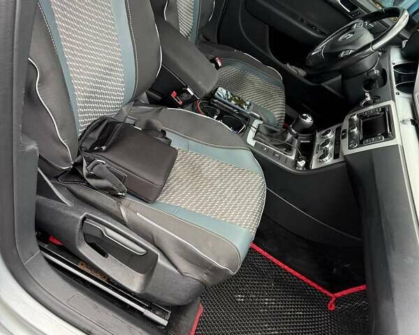 Серый Фольксваген Пассат, объемом двигателя 1.6 л и пробегом 202 тыс. км за 10700 $, фото 5 на Automoto.ua