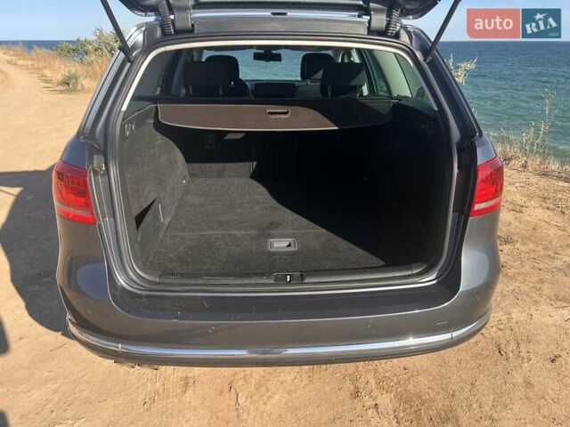 Сірий Фольксваген Пассат, об'ємом двигуна 2 л та пробігом 279 тис. км за 12350 $, фото 16 на Automoto.ua