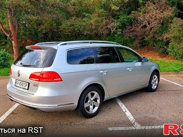 Серый Фольксваген Пассат, объемом двигателя 2 л и пробегом 187 тыс. км за 12990 $, фото 1 на Automoto.ua