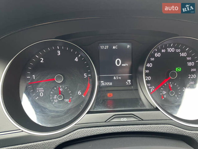 Серый Фольксваген Пассат, объемом двигателя 1.97 л и пробегом 267 тыс. км за 13950 $, фото 18 на Automoto.ua