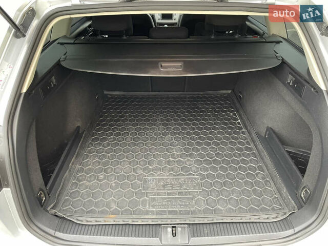 Серый Фольксваген Пассат, объемом двигателя 1.97 л и пробегом 267 тыс. км за 13950 $, фото 28 на Automoto.ua