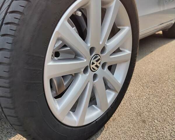 Сірий Фольксваген Пассат, об'ємом двигуна 1.97 л та пробігом 296 тис. км за 11600 $, фото 53 на Automoto.ua