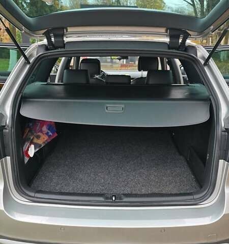 Серый Фольксваген Пассат, объемом двигателя 2 л и пробегом 307 тыс. км за 12500 $, фото 12 на Automoto.ua