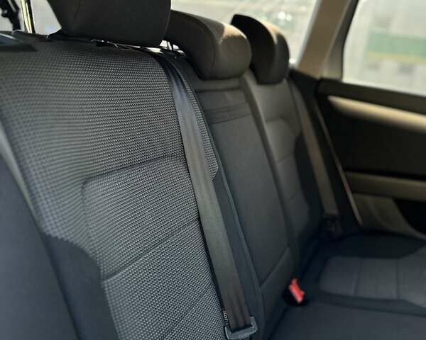 Серый Фольксваген Пассат, объемом двигателя 2 л и пробегом 213 тыс. км за 11700 $, фото 20 на Automoto.ua