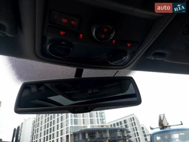 Сірий Фольксваген Пассат, об'ємом двигуна 2 л та пробігом 275 тис. км за 10900 $, фото 81 на Automoto.ua