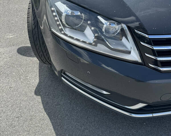 Серый Фольксваген Пассат, объемом двигателя 1.97 л и пробегом 279 тыс. км за 12600 $, фото 18 на Automoto.ua