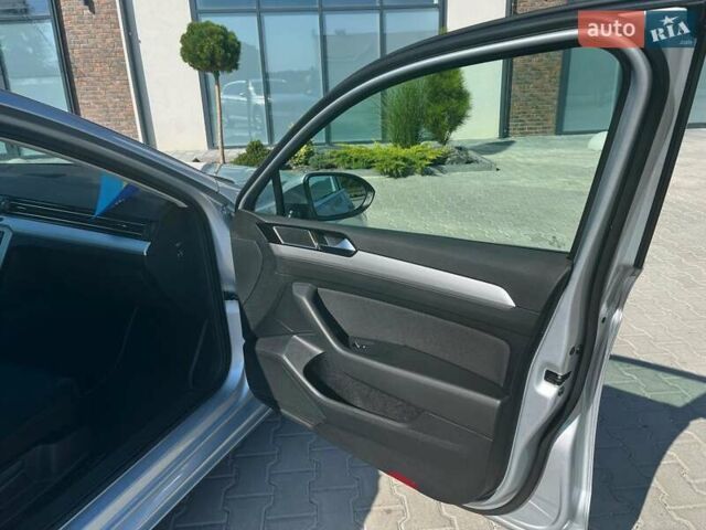 Серый Фольксваген Пассат, объемом двигателя 1.97 л и пробегом 206 тыс. км за 15900 $, фото 24 на Automoto.ua