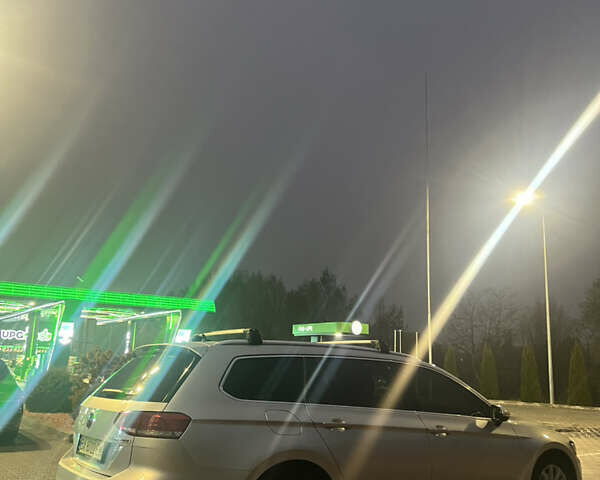 Серый Фольксваген Пассат, объемом двигателя 1.97 л и пробегом 412 тыс. км за 12999 $, фото 13 на Automoto.ua