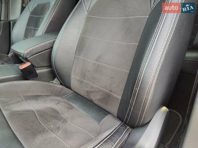 Сірий Фольксваген Пассат, об'ємом двигуна 1.97 л та пробігом 296 тис. км за 11600 $, фото 49 на Automoto.ua