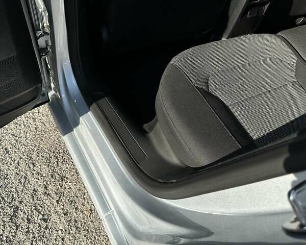 Серый Фольксваген Пассат, объемом двигателя 2 л и пробегом 213 тыс. км за 11700 $, фото 18 на Automoto.ua