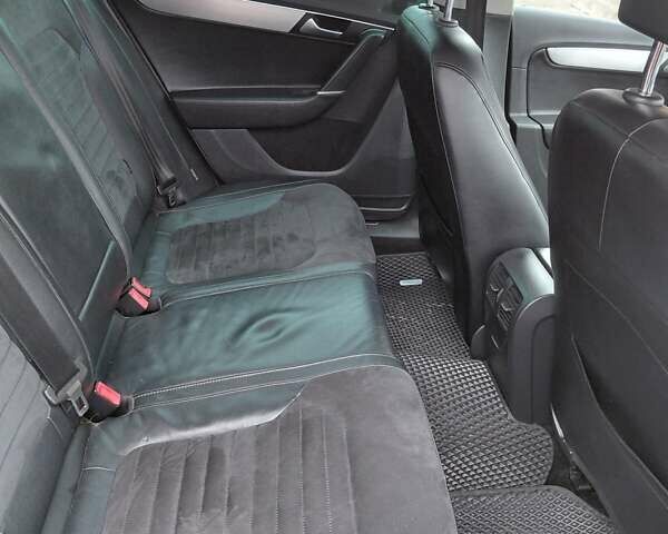 Серый Фольксваген Пассат, объемом двигателя 2 л и пробегом 207 тыс. км за 15000 $, фото 12 на Automoto.ua