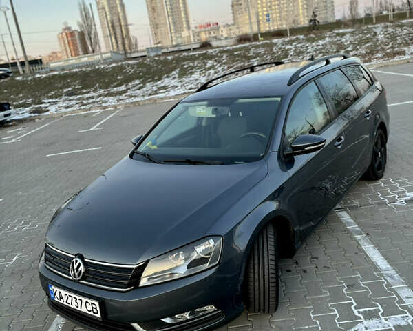 Сірий Фольксваген Пассат, об'ємом двигуна 1.6 л та пробігом 277 тис. км за 10600 $, фото 13 на Automoto.ua