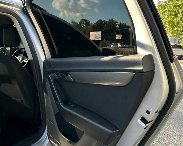 Серый Фольксваген Пассат, объемом двигателя 2 л и пробегом 213 тыс. км за 11700 $, фото 26 на Automoto.ua