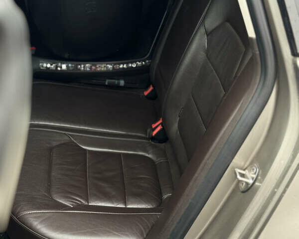 Сірий Фольксваген Пассат, об'ємом двигуна 1.97 л та пробігом 430 тис. км за 9333 $, фото 14 на Automoto.ua