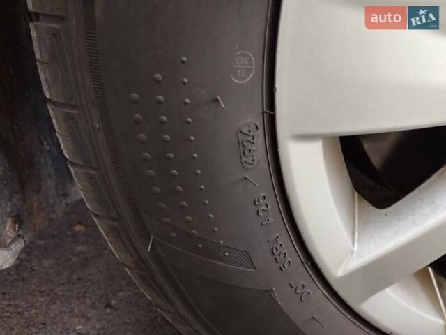 Серый Фольксваген Пассат, объемом двигателя 1.6 л и пробегом 281 тыс. км за 10700 $, фото 9 на Automoto.ua